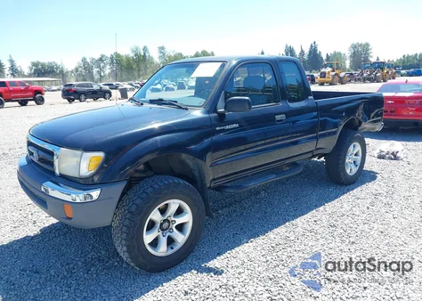 1998 Toyota Tacoma из США, поврежденный, VIN 4TAWM72N7WZ080350